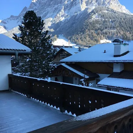 Holzereck Apartment *